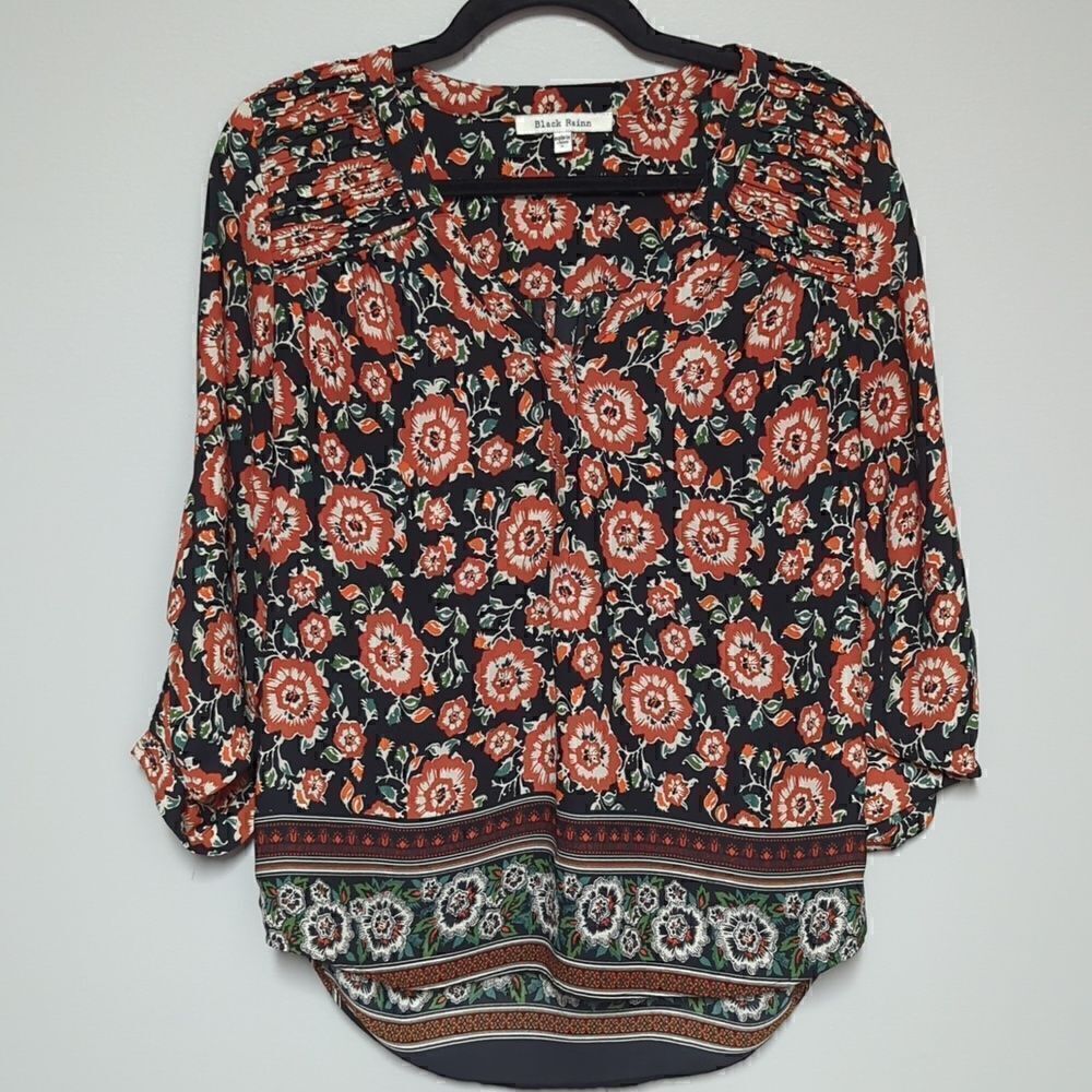 Black Rainn Black Floral Blouse